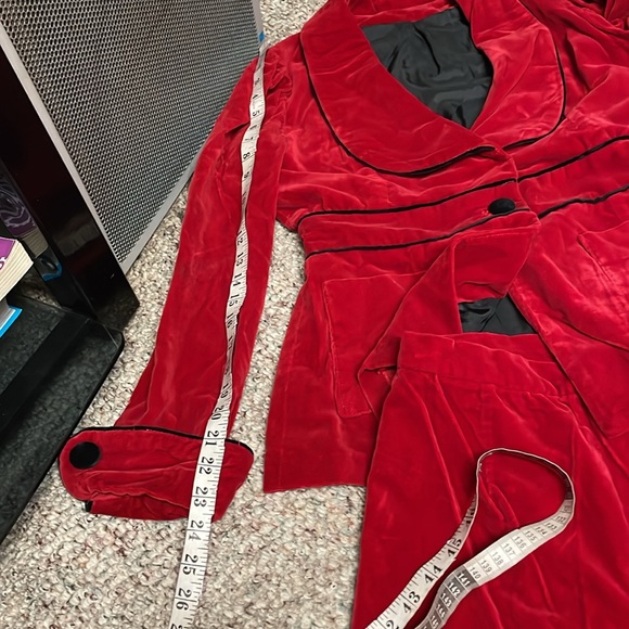 Vintage 70s velvet blazer and bell bottom high waisted pant suit - Picture 4 of 12